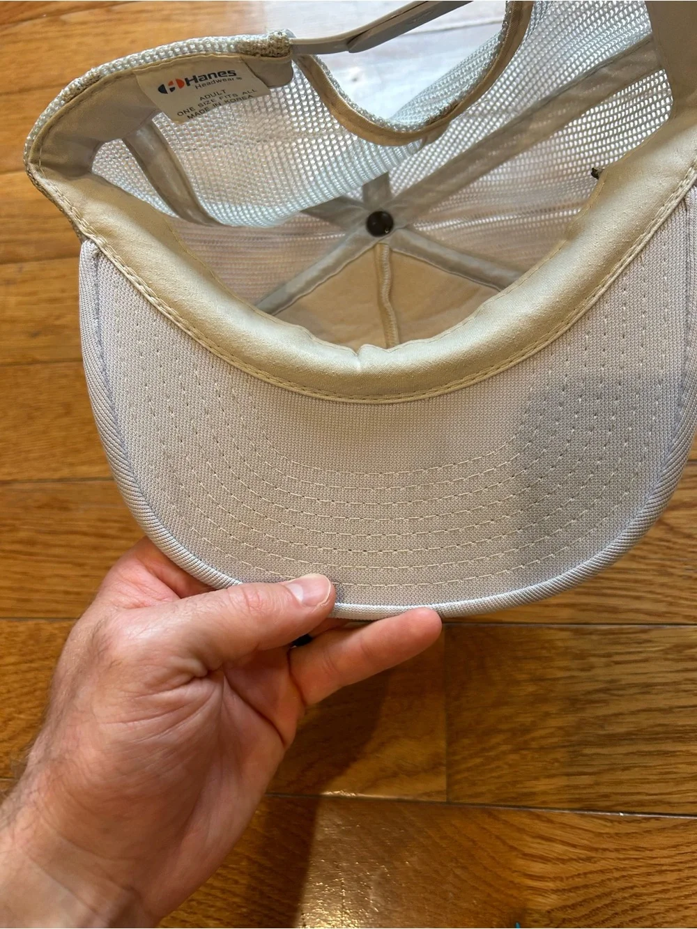 Coachman Inn Mesh Back Trucker Hat Hanes Headwear Vintage Adjustable Snapback